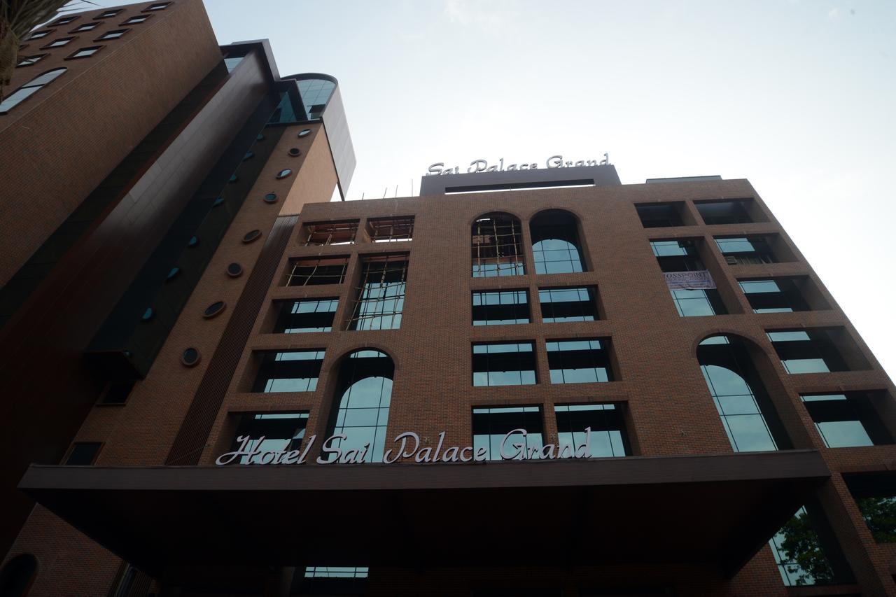 Sai Palace Grand, Malad Mumbai Kültér fotó