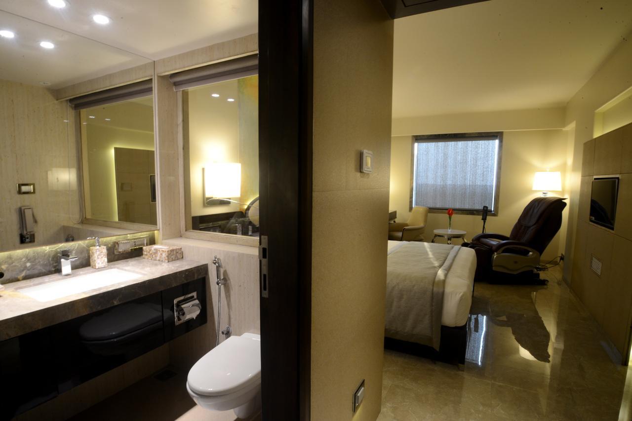 Sai Palace Grand, Malad Mumbai Kültér fotó