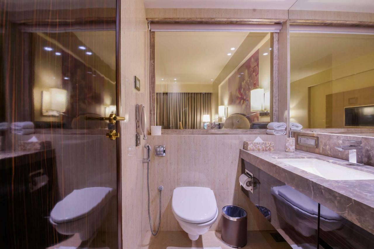 Sai Palace Grand, Malad Mumbai Kültér fotó